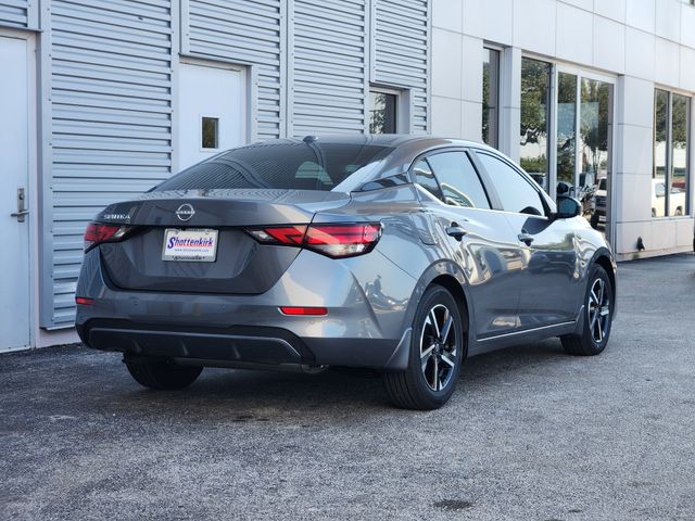 2025 Nissan Sentra SV photo 3