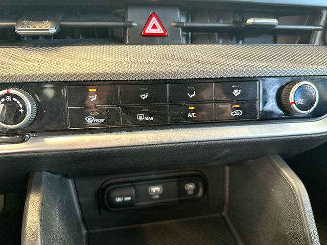 Certified Used 2023 Gray Kia LX image 18
