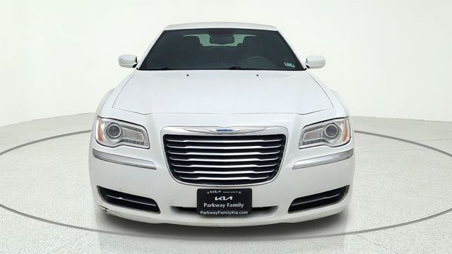2014 Chrysler 300 Base White at Autostrade