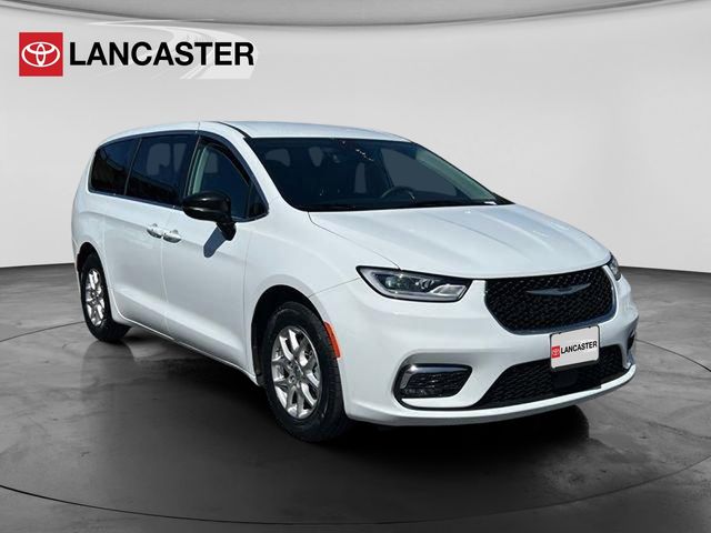 Bright White Clearcoat 2024 Chrysler Pacifica Touring L FWD Minivan Front-Wheel Drive 9-Speed Automatic