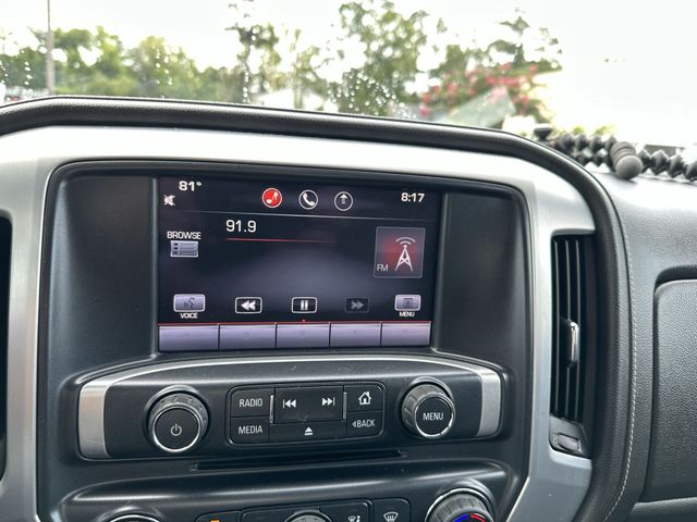 Used 2014 White GMC SLE image 17