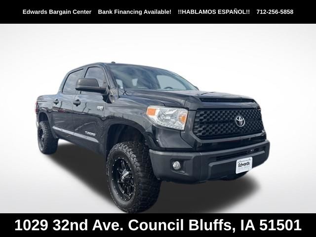 Black 2017 Toyota Tundra SR5 CrewMax 5.7L FFV 4WD Pickup Truck Four-Wheel Drive 6-Speed Automatic Overdrive