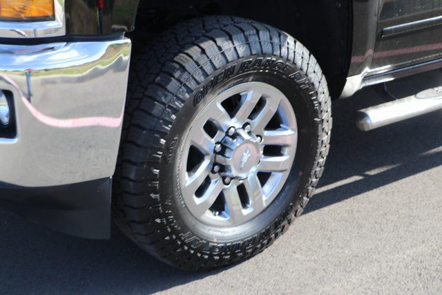 2016 Chevrolet Silverado 3500HD LT 23