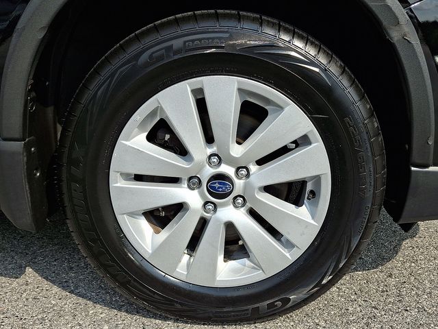 2019 Subaru Outback 2.5i Premium Black at Klick Lewis Buick Chevrolet