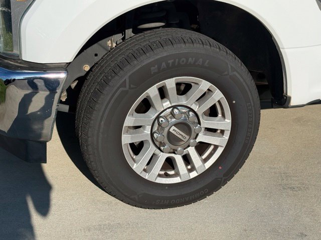 Used 2017 White Ford XL image 4