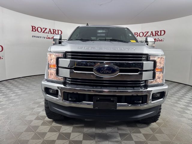 2019 Ingot Silver Metallic Ford Super Duty F-250 SRW Lariat 4X4 Truck