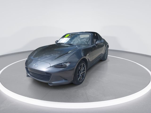 Used 2017  Mazda Grand Touring image 3