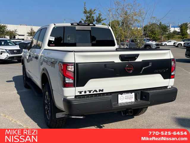 2024 Nissan Titan PRO-4X 4