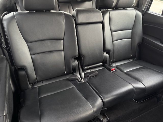 2022 Honda Pilot Special Edition photo