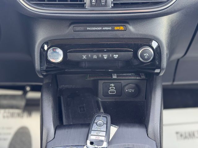 2025 Ford Escape Platinum