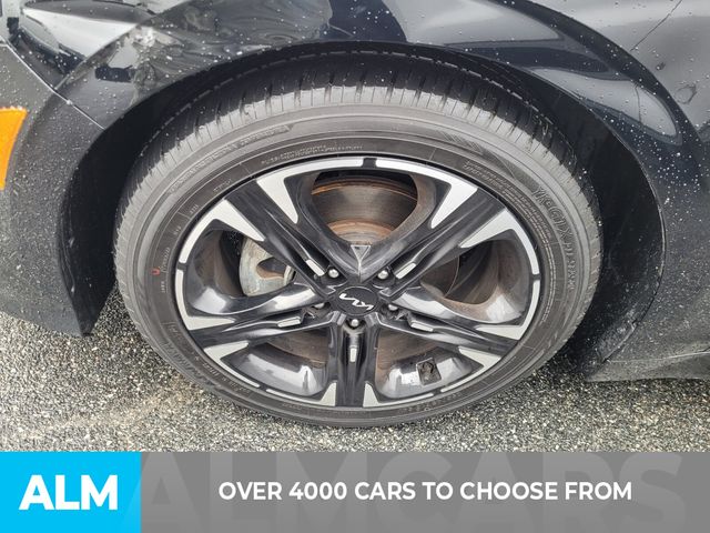 2022 Kia K5 GT-Line photo 2