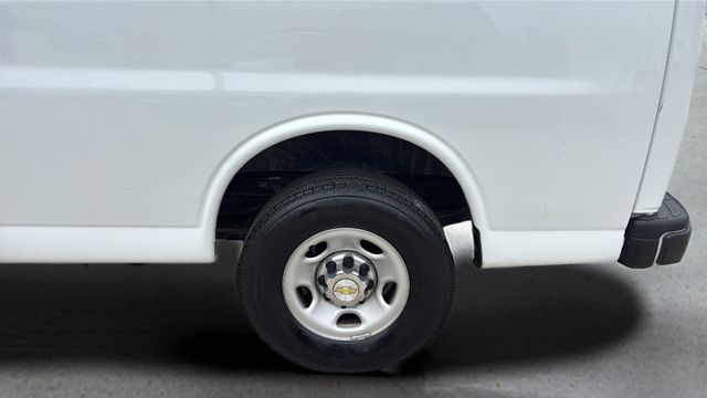 Used 2024 White Chevrolet LT image 29