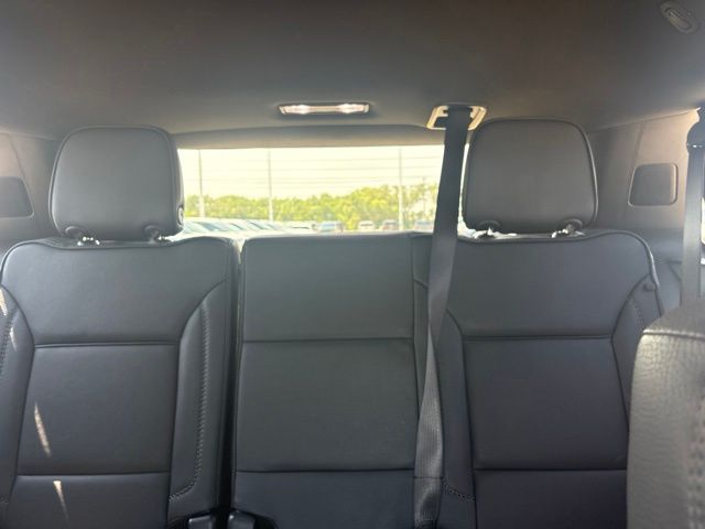 Used 2025 GMC Yukon SUV