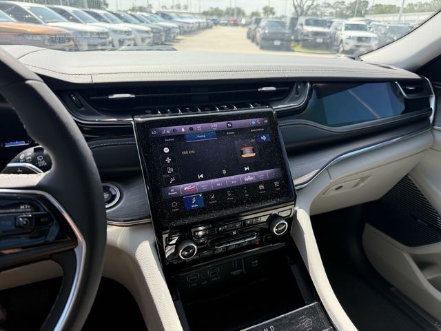 2022 Jeep Grand Cherokee Overland 4xe White at Central Houston Nissan