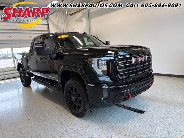 2024 GMC Sierra 2500HD AT4 Crew Cab 4WD