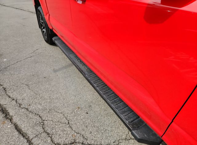 View vehicle photo 6