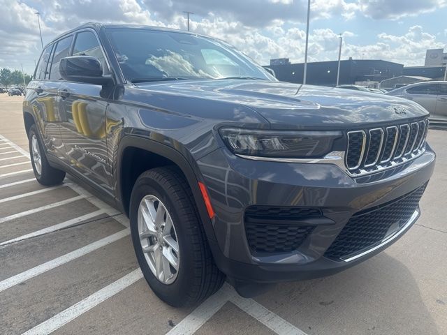 2025 Jeep Grand Cherokee Laredo - Photo 4