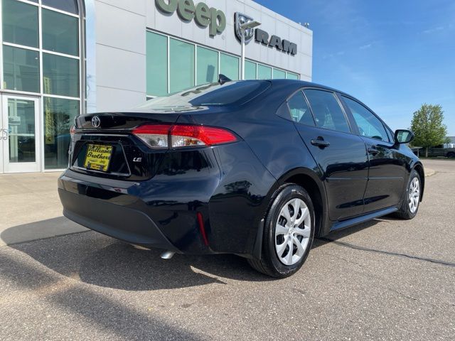 2025 Toyota Corolla LE - Midnight Black Metallic exterior view 5