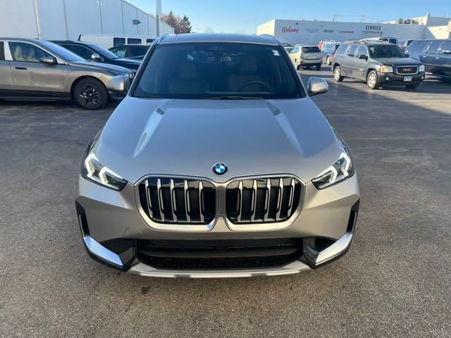 2025 BMW X1 xDrive28i 8