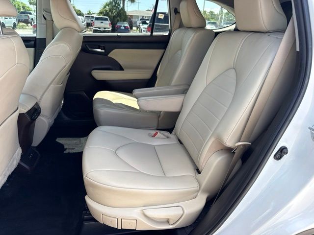 2021 Toyota Highlander - $30,088