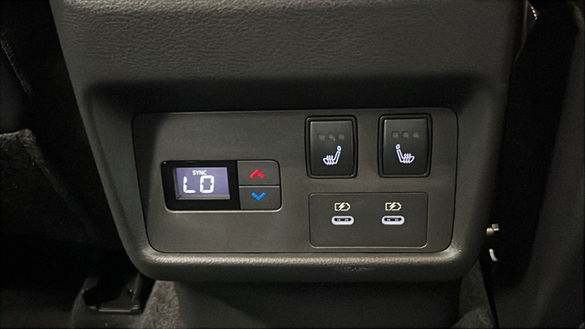 Used 2024 Super Black Nissan Platinum image 37
