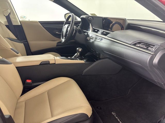 Used 2021 Lexus ES Sedan