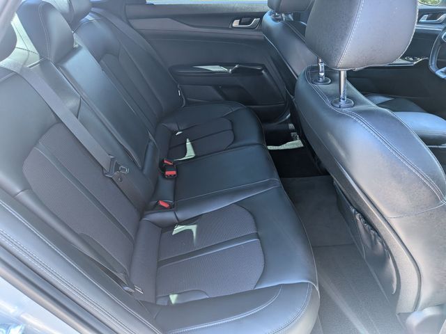 2024 Kia K5 - Image 30