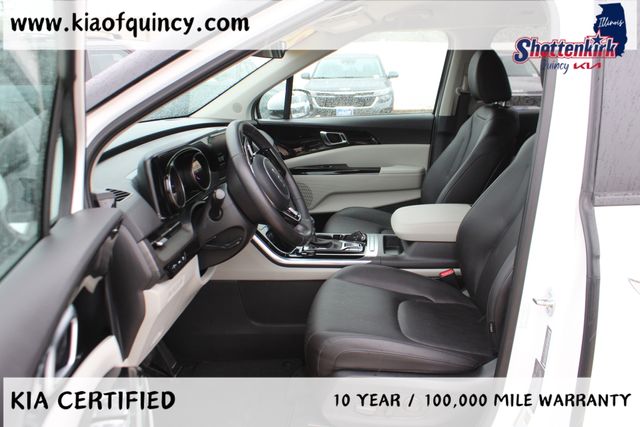Used 2024 Kia Carnival Van