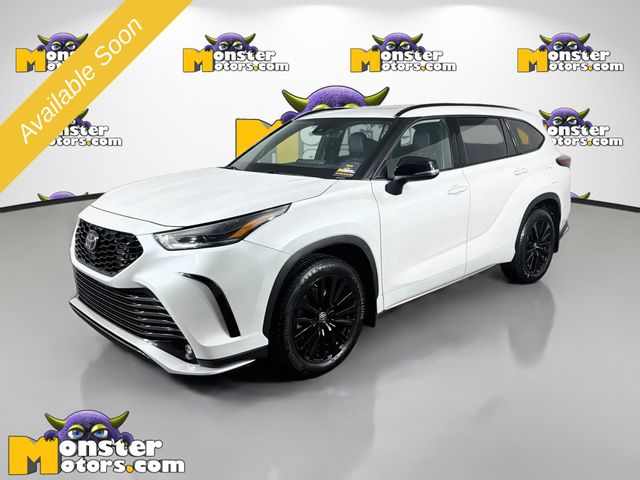 White 2024 Toyota Highlander SUV / Crossover All-Wheel Drive 8-Speed Automatic