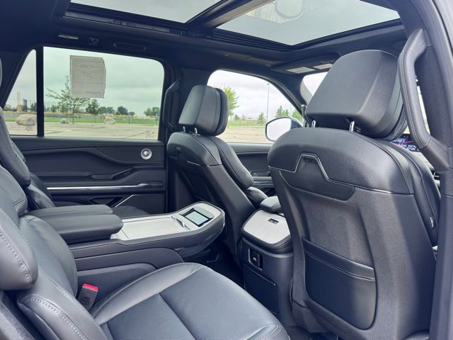 2025 Lincoln Navigator Reserve L