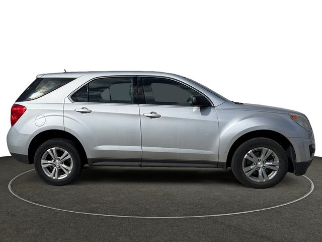 Used 2015 Silver Chevrolet LS image 6