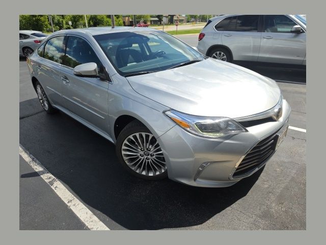 Silver 2018 Toyota Avalon Sedan 6-Speed Automatic