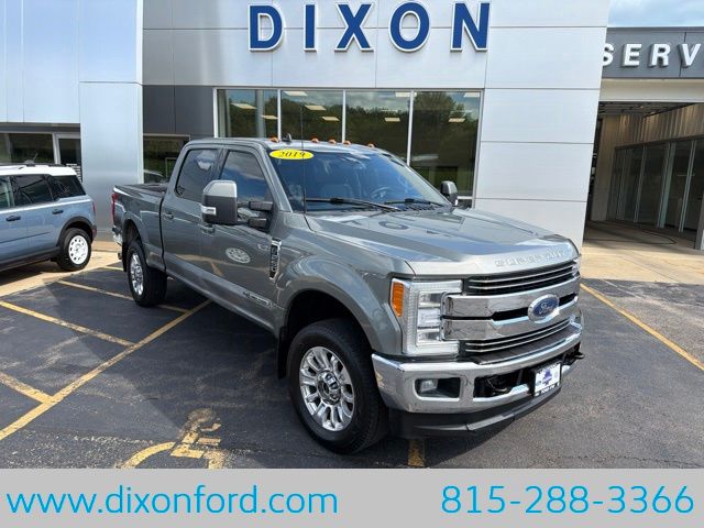 2019 Ford F-250 Super Duty Lariat Crew Cab 4WD