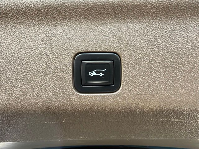 used 2021 GMC Yukon car, priced at $44,718
