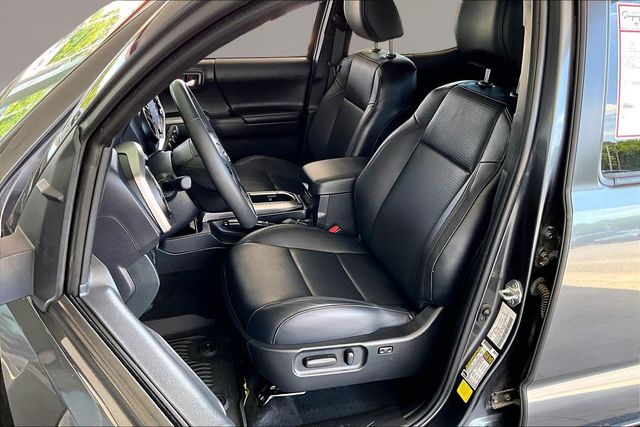Used 2023 Toyota Tacoma Limited 4D Double Cab