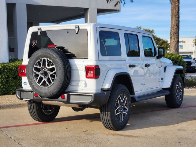 2025 Jeep Wrangler Sahara 4