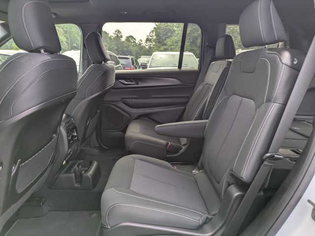 2026 Jeep Grand Cherokee L Altitude 4x4