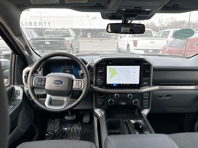2025 Ford F-150 XLT photo