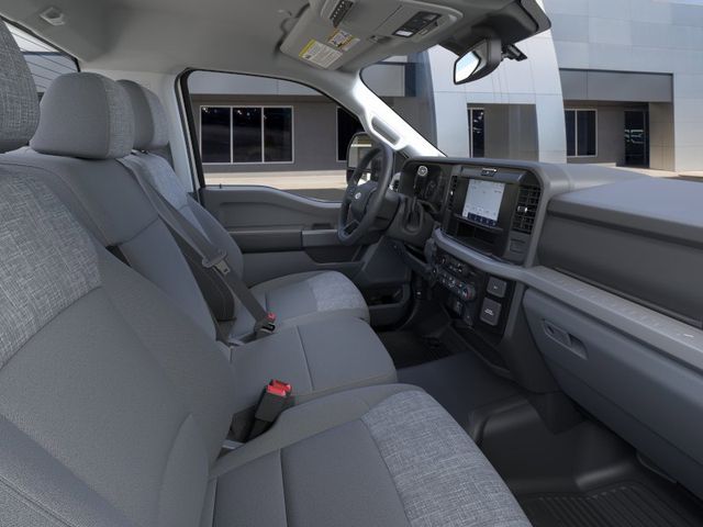 2025 Ford F-550SD XLT:SDA15492