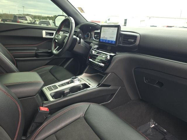 2022 Ford Explorer ST-Line:167962A