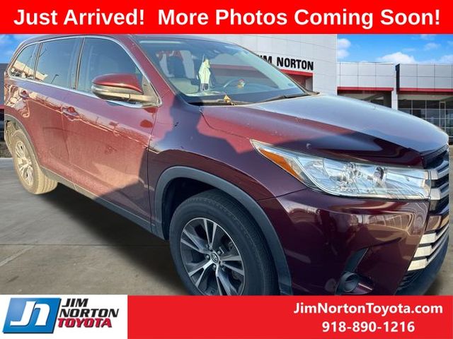 2019 Toyota Highlander LE 5