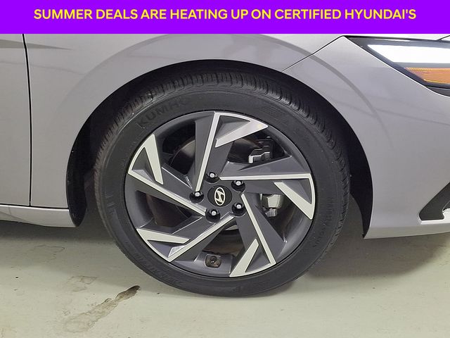 Used 2025 Hyundai Elantra Sedan