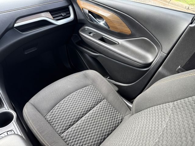 Used 2020 Gray GMC SLE image 16