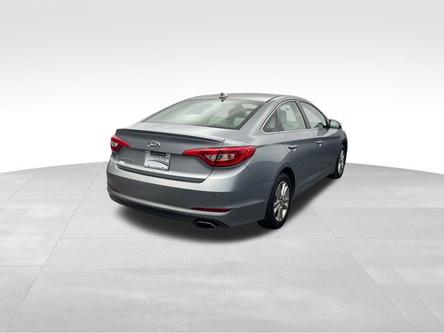 2016 Hyundai Sonata Base 10