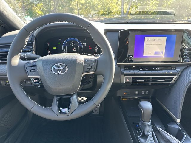 2025 Toyota Camry SE 7