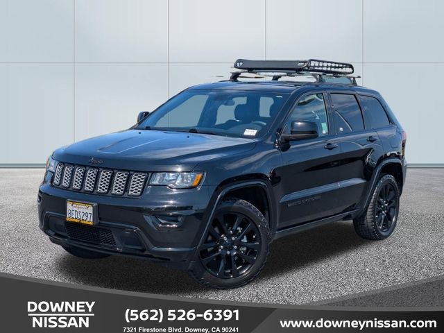 Diamond Black Crystal Pearlcoat 2018 Jeep Grand Cherokee SUV / Crossover Four-Wheel Drive 8-Speed Automatic