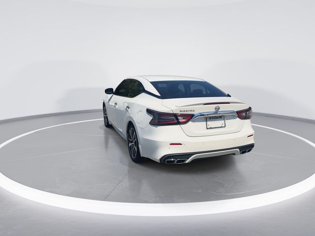 Used 2020 White Nissan 3.5 S image 7