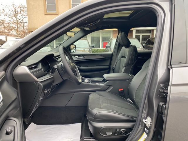 2025 Jeep Grand Cherokee