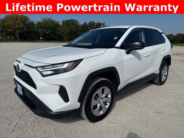 2025 Toyota RAV4 LE AWD