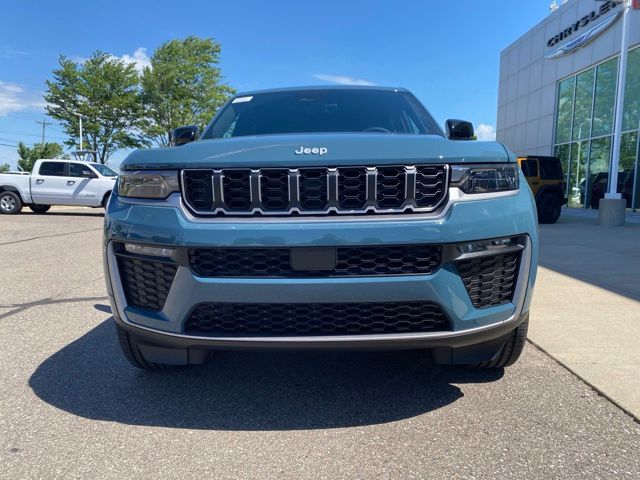 2026 Jeep Grand Cherokee Limited - Steel Blue exterior view 2